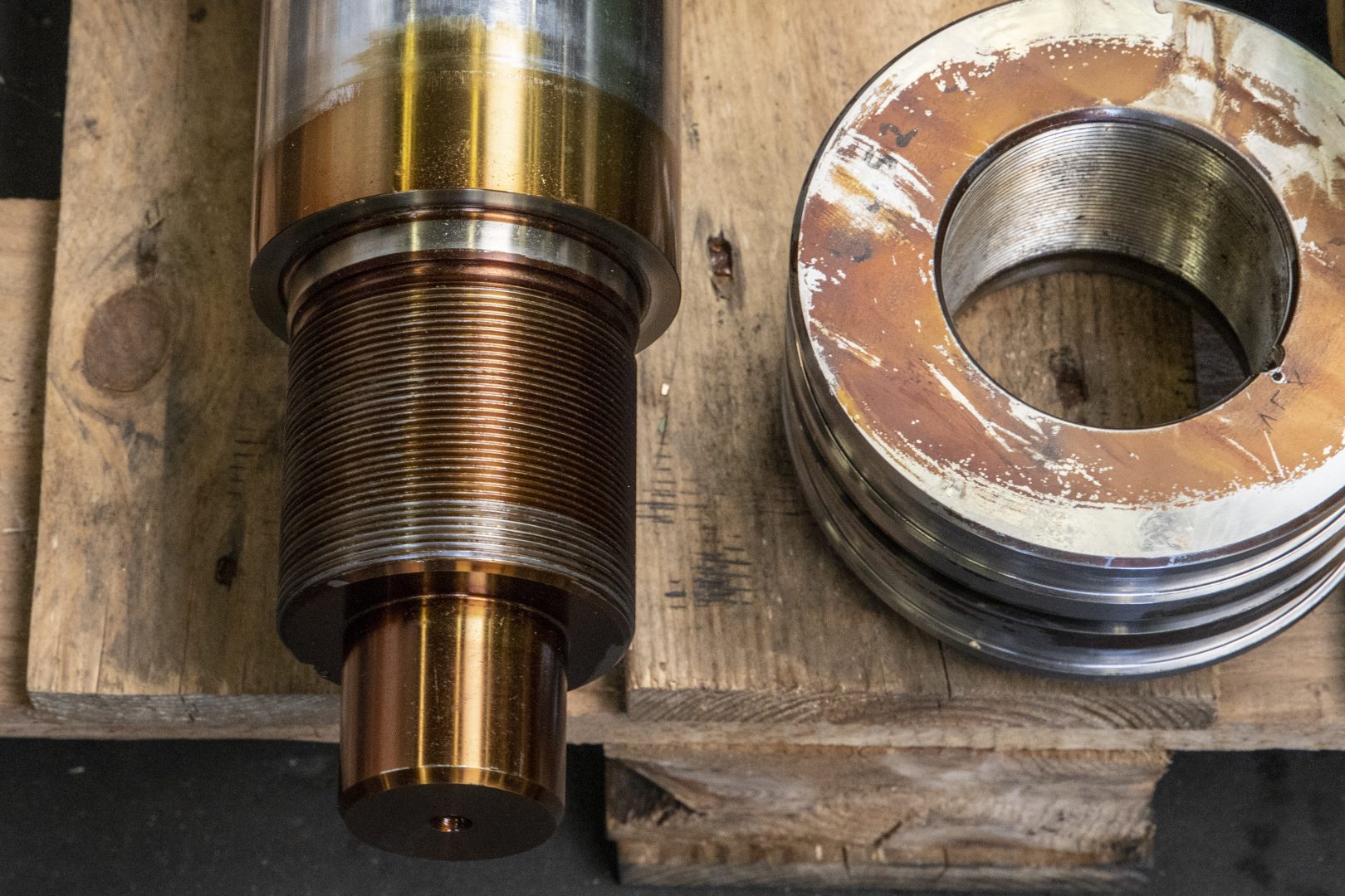 cylinder rod and piston with visible varnish